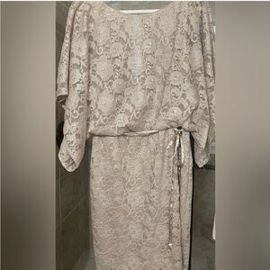 Jessica Howard Lace Dress in Cream/ shimmer.